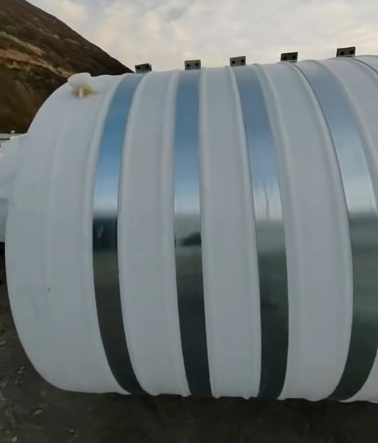 圆形武威塑料桶批量交付案例：结构稳定，适配多行业液体储运需求